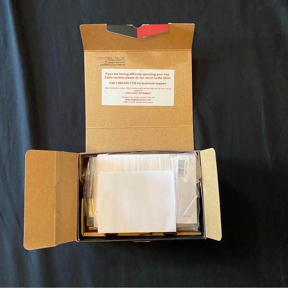 Casio Exilim EX-Z75 Box with Paperwork and Accessories (CAMERA NOT INCLUDED) - Picture 2 of 7